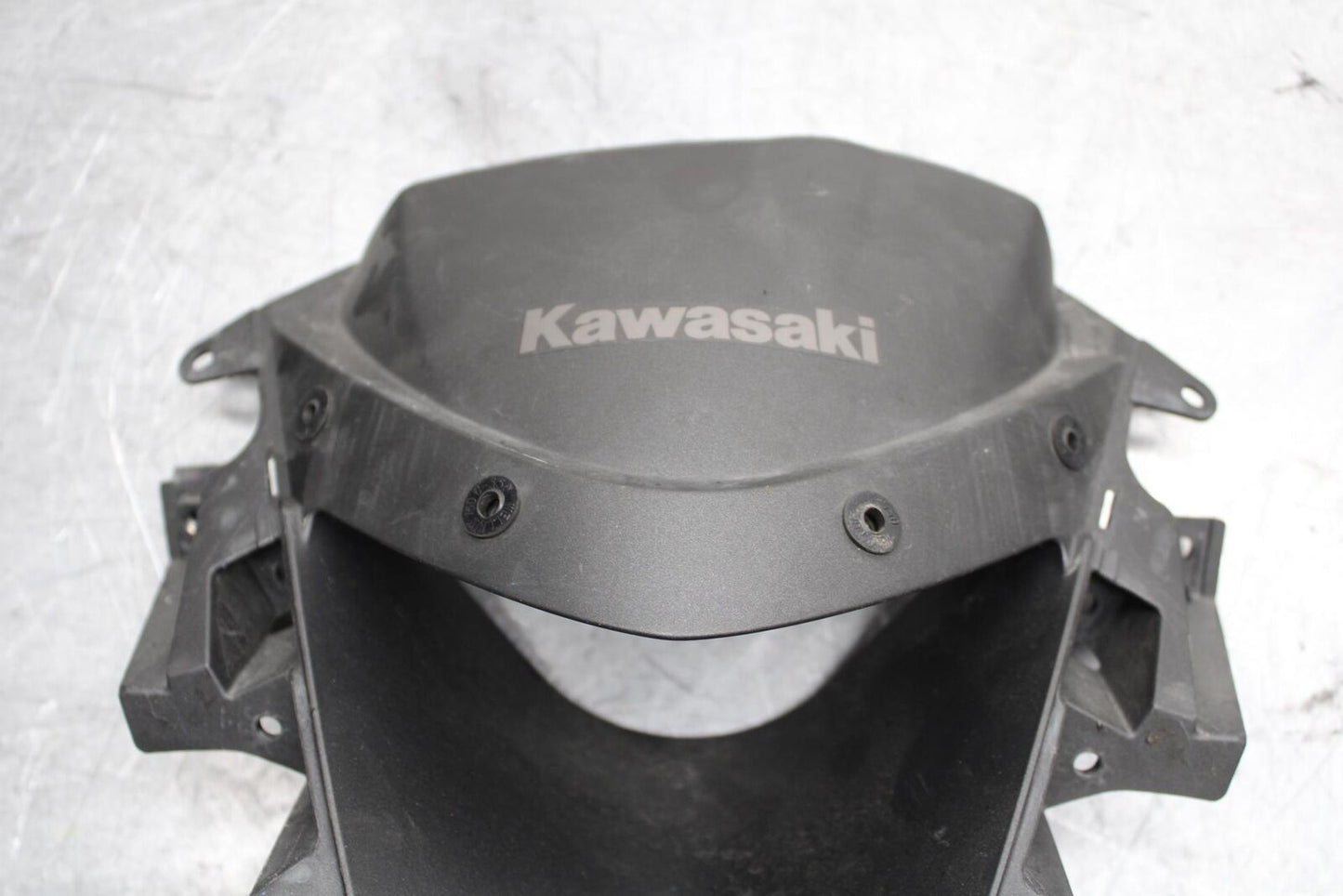 2009 Kawasaki Ninja ZX6R ZX600R FRONT CENTER COWL FAIRING 55028-0290-18T BB548
