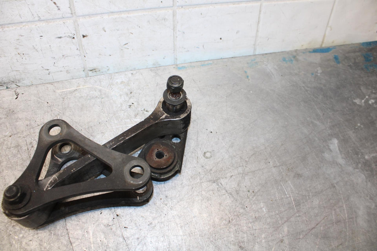 2002 Yamaha YZF R6 REAR DOGBONE SHOCK LINKAGE LINK 5EB-2217A-00-00 BB545