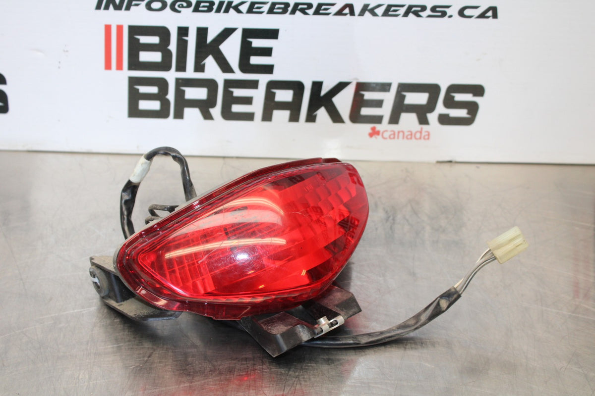 10 SUZUKI SV650 REAR TAIL TAILLIGHT BACK BRAKE LIGHT BB181
