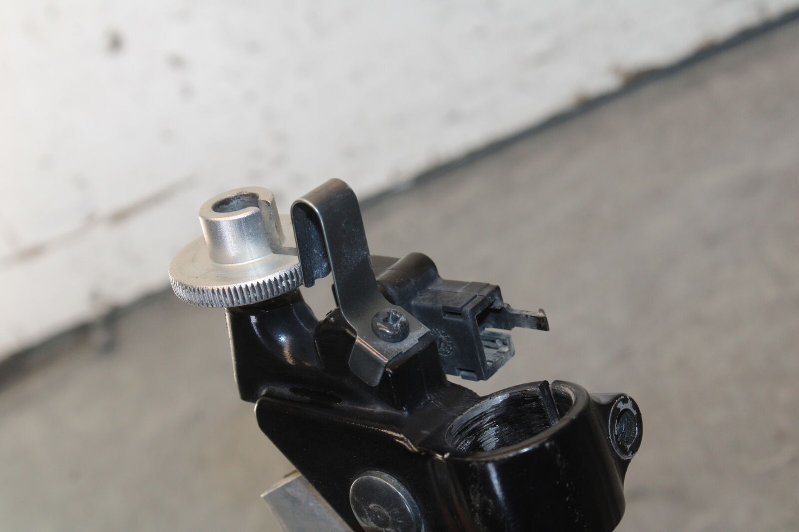 09-15 YAMAHA FZ6R CLUTCH PERCH MOUNT WITH LEVER BB686