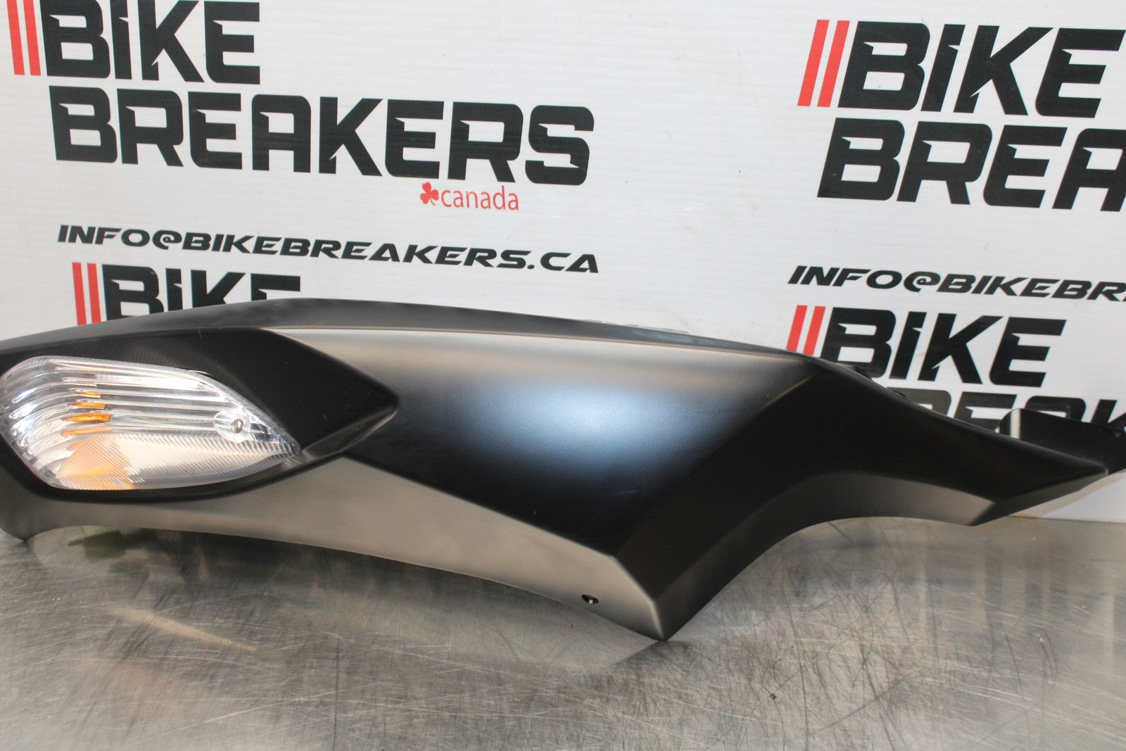 23-24 KAWASAKI NINJA ZX14R NEW!! RIGHT REAR BACK TAIL FAIRING COWL & LIGHT BB764