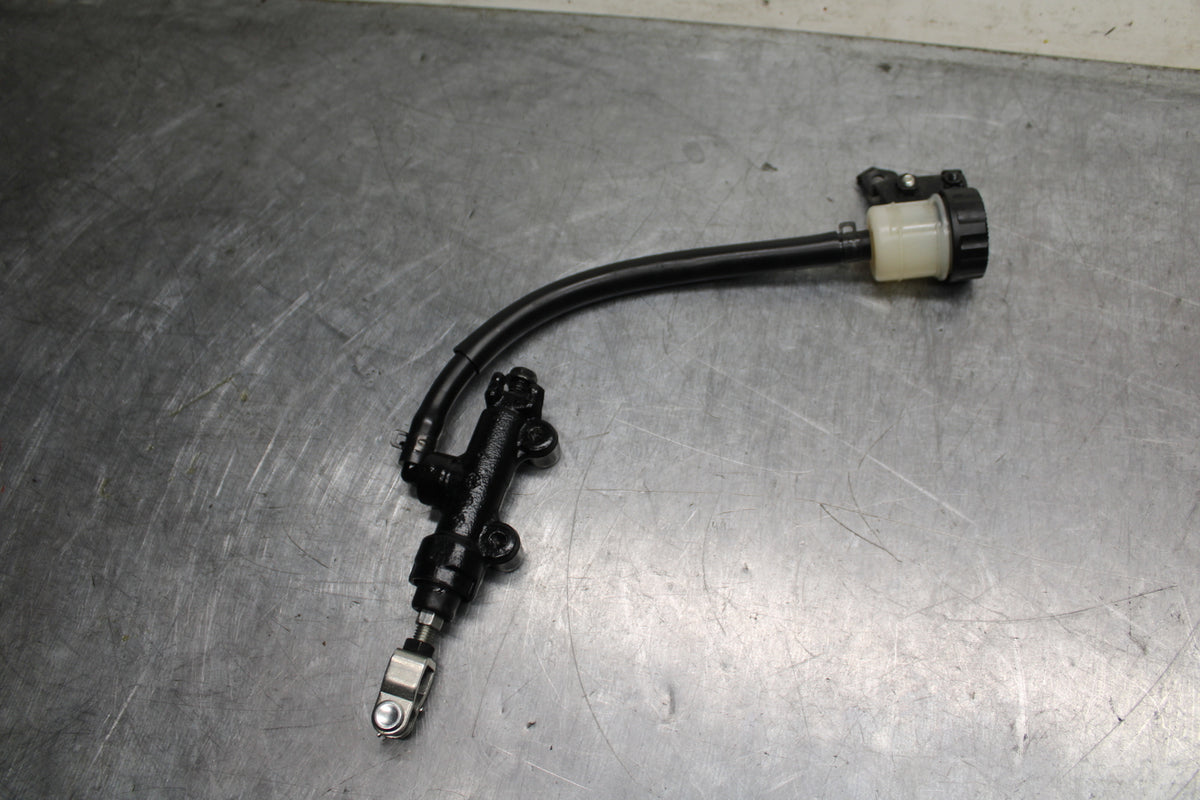 13-17 KAWASAKI NINJA 300 REAR BACK BRAKE MASTER CYLINDER W RESERVOIR BB128
