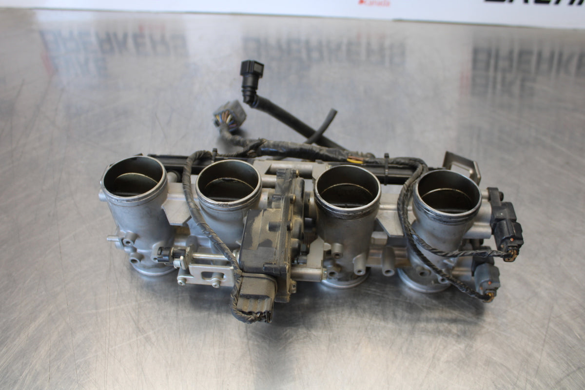 03-06 KAWASAKI Z1000 MAIN FUEL INJECTORS / THROTTLE BODIES BB164