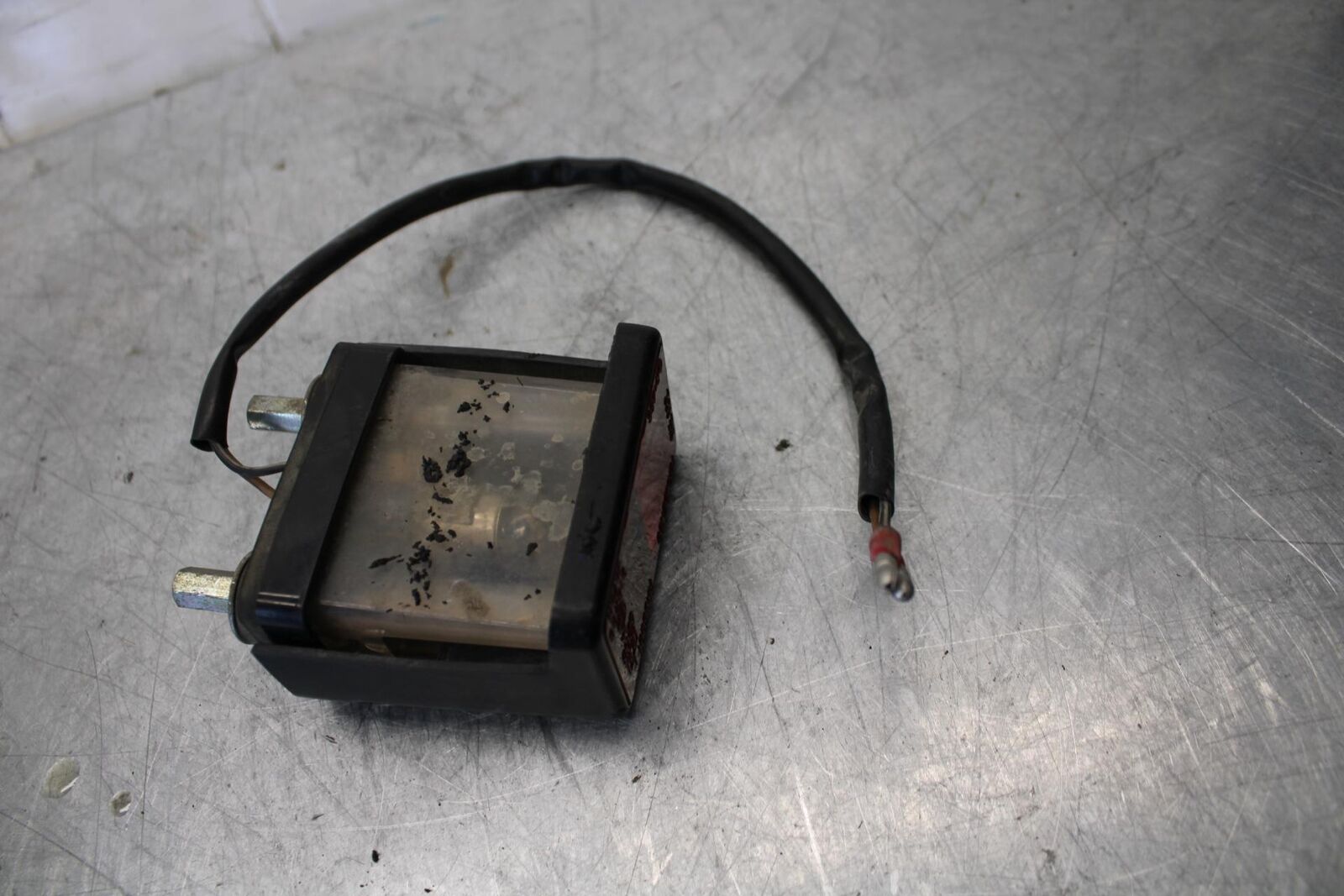 91-92 SUZUKI GSXR1100 GSXR 1100M LICENSE PLATE LIGHT BB435