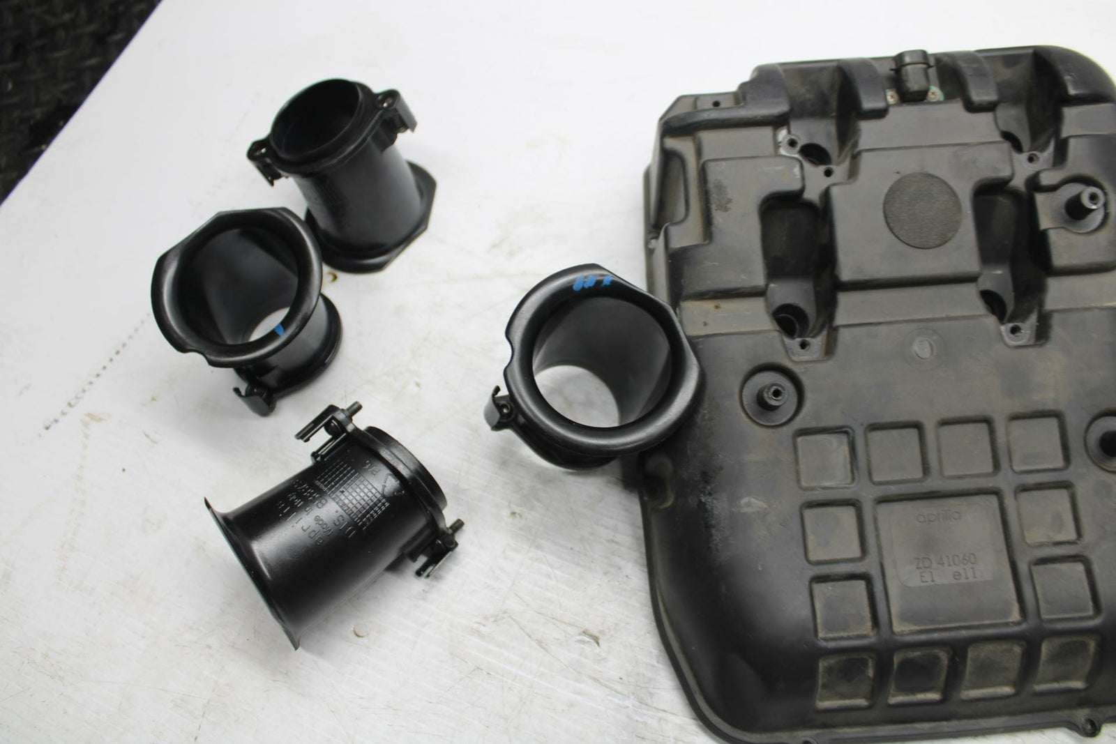 10-11 APRILIA RSV4 AIRBOX AIR INTAKE FILTER BOX  BB268