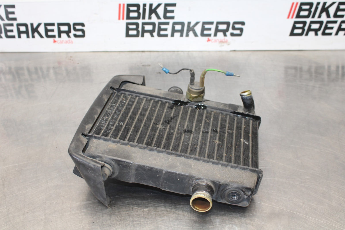 84 HONDA INTERCEPTOR 1000 VF1000F ENGINE RADIATOR MOTOR COOLING RADIATER  BB878