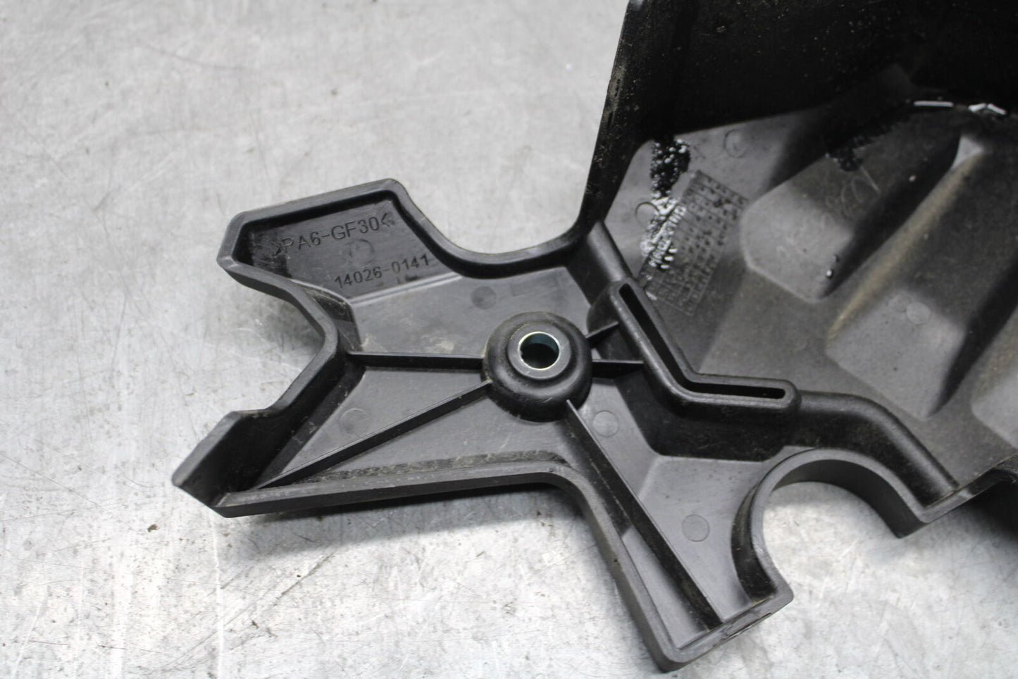 18-23 KAWASAKI NINJA 400 ENGINE SPROCKET COVER BB660