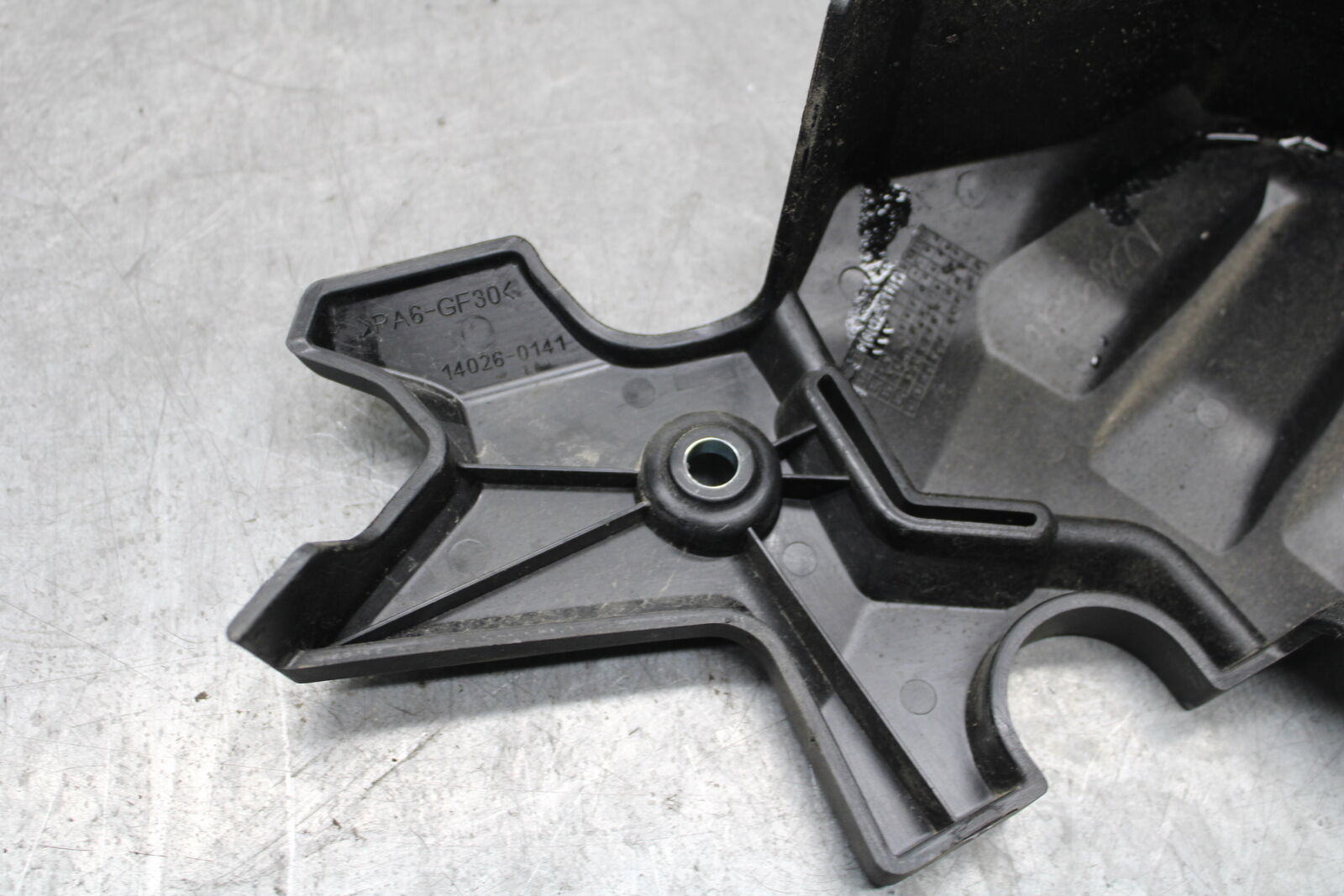 18-23 KAWASAKI NINJA 400 ENGINE SPROCKET COVER BB660