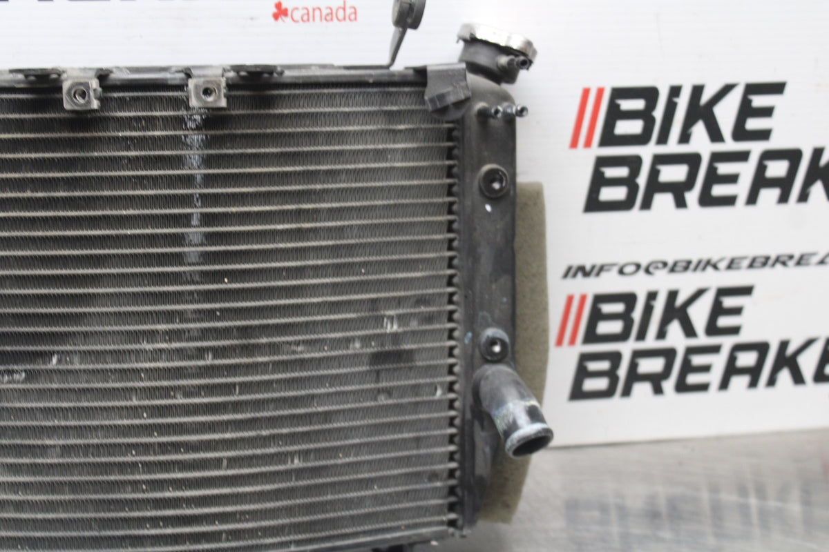 05 YAMAHA YZF R6 ENGINE RADIATOR MOTOR COOLER COOLING RADIATER BB814