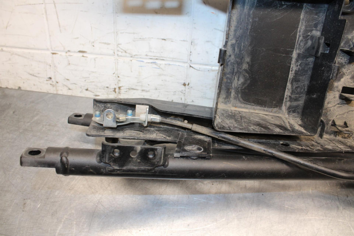 2012 Yamaha FZ8 REAR BACK TAIL SUBFRAME SUB FRAME BB550