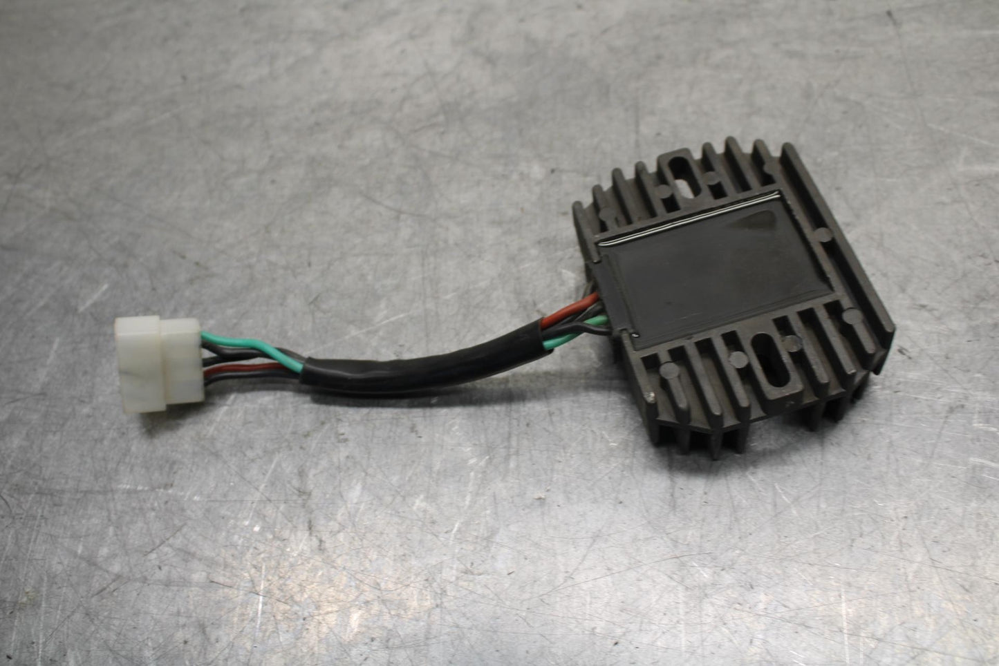 01-03 SUZUKI GSXR600 RECTIFIER VOLTAGE REGULATOR 32800-33E21 32800-47H00 BB633