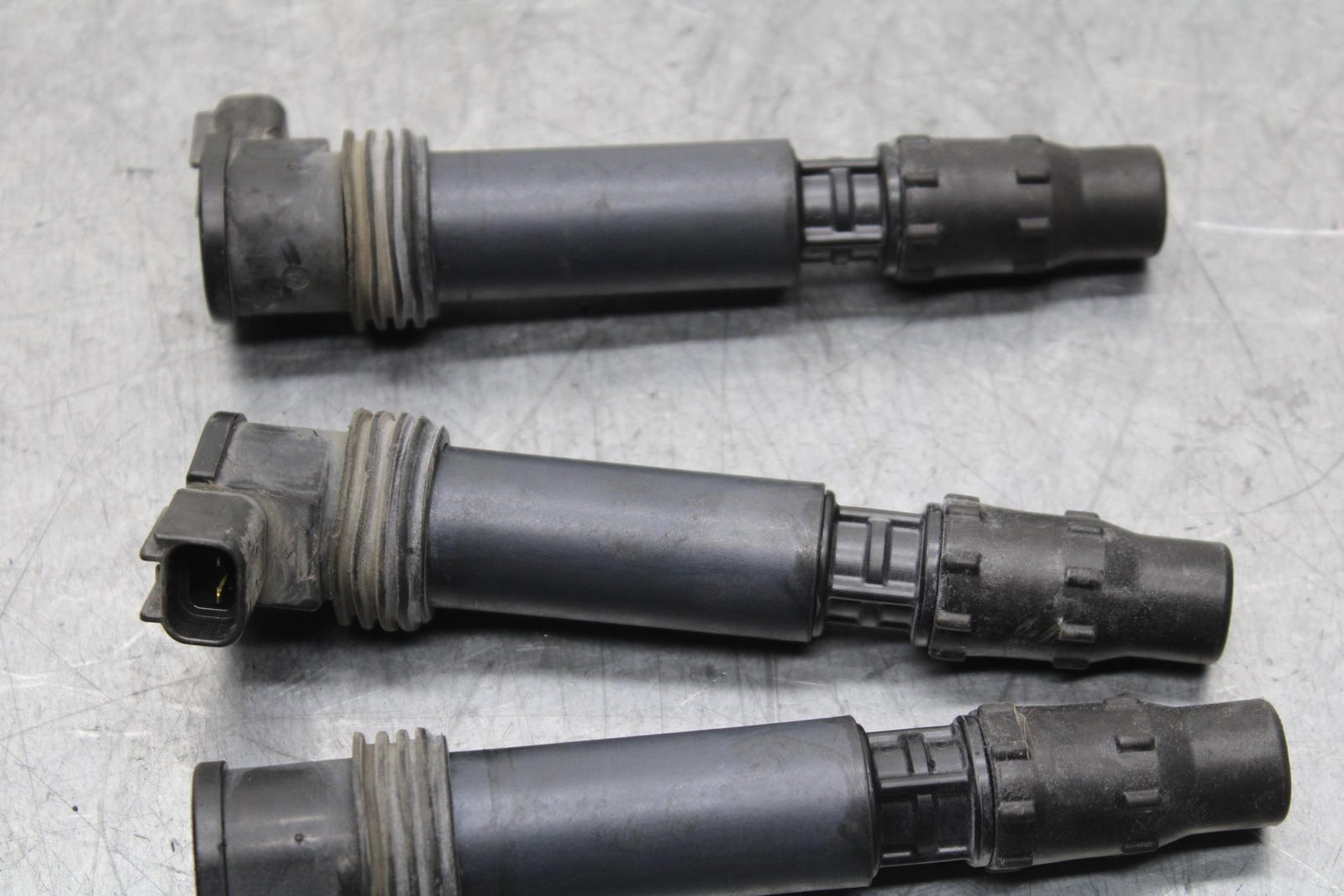 2009 Triumph Daytona 675 IGNITION COILS COIL SPARK PLUG CAPS T1291502 BB584