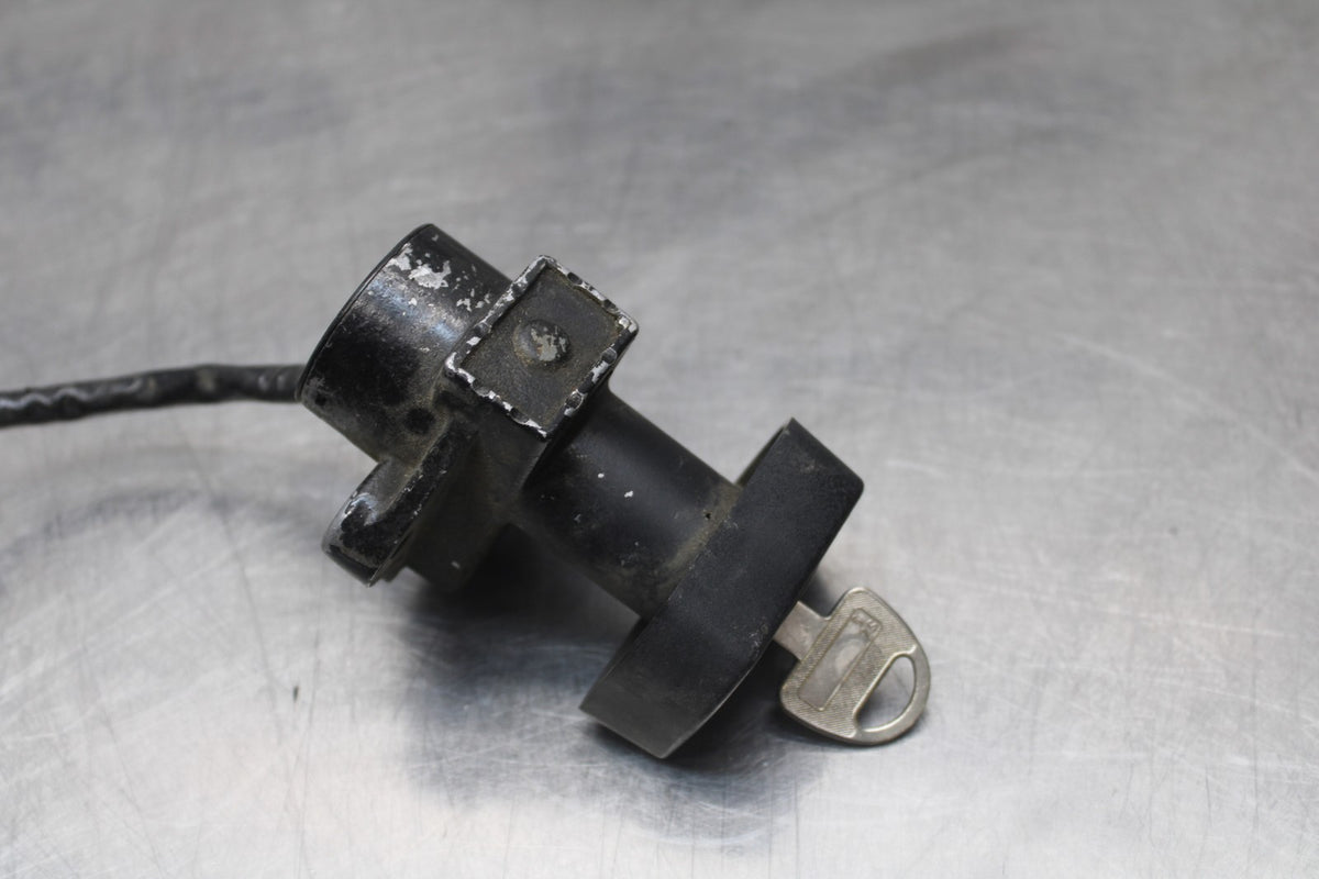 78-79 SUZUKI GS1000 IGNITION LOCK KEY SET W/ GAS CAP BB787