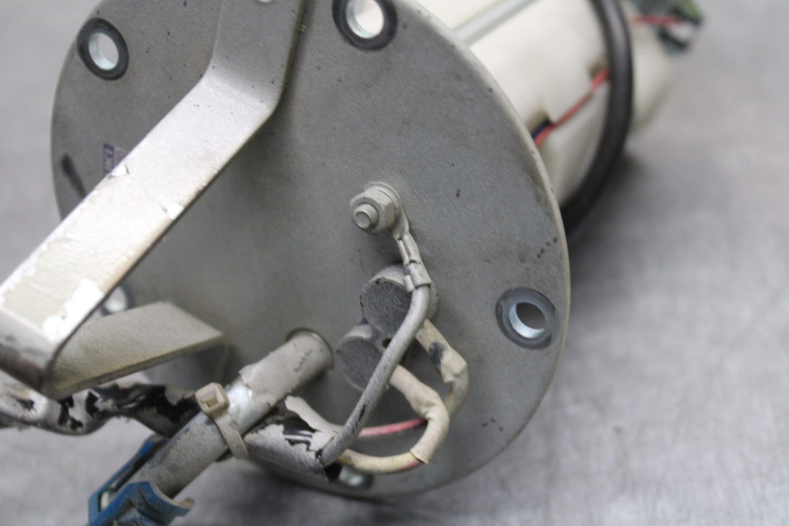 08-10 SUZUKI GSXR 600 FUEL PUMP GAS PETROL SENDER UNIT BB753
