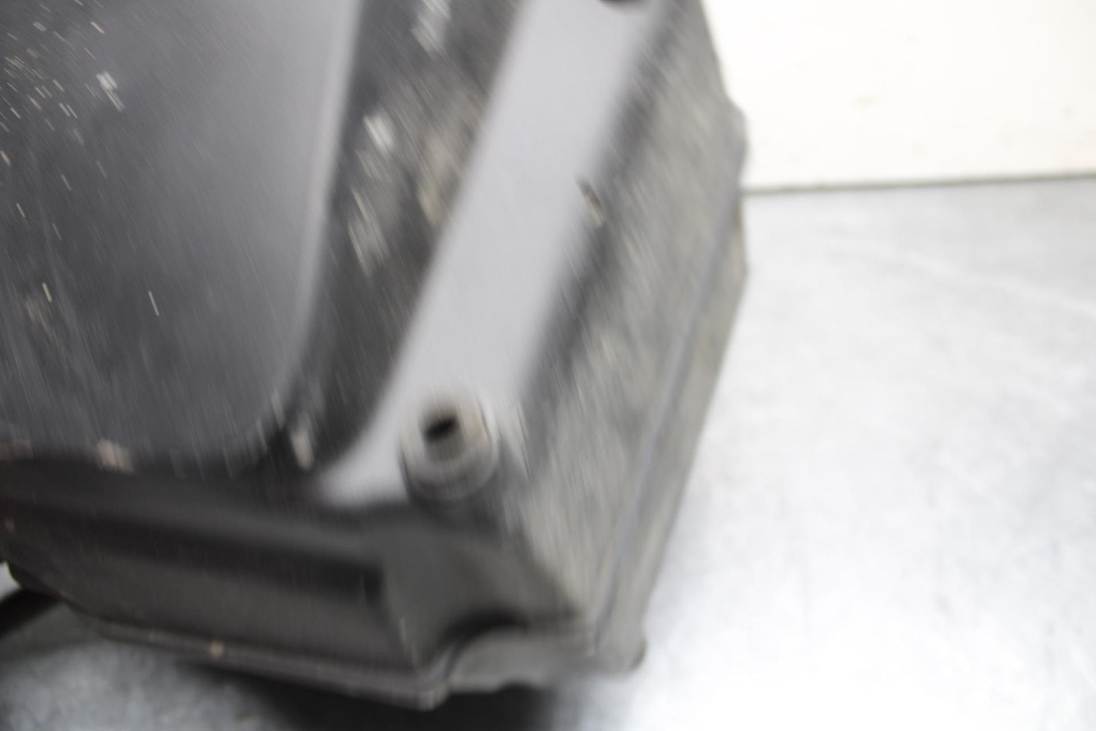 16-18 KTM 690 DUKE AIRBOX AIR INTAKE FILTER BOX BB631