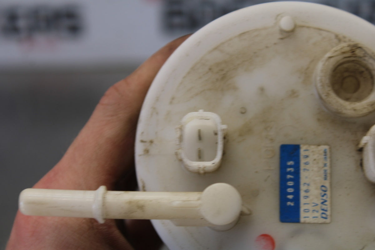 15 TRIUMPH TIGER 800 FUEL PUMP GAS PETROL SENDER UNIT BB873
