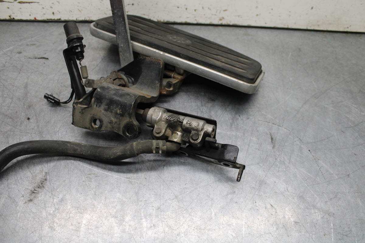 99-00 YAMAHA V STAR 1100 RIGHT FRONT FOOT REST PEG STEP BB711