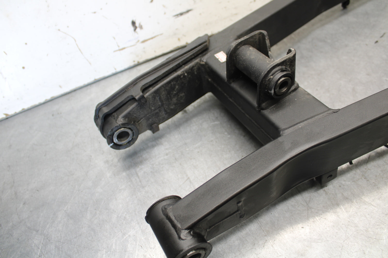 18-23 KAWASAKI NINJA 400 REAR SWINGARM BACK SUSPENSION SWING ARM BB660