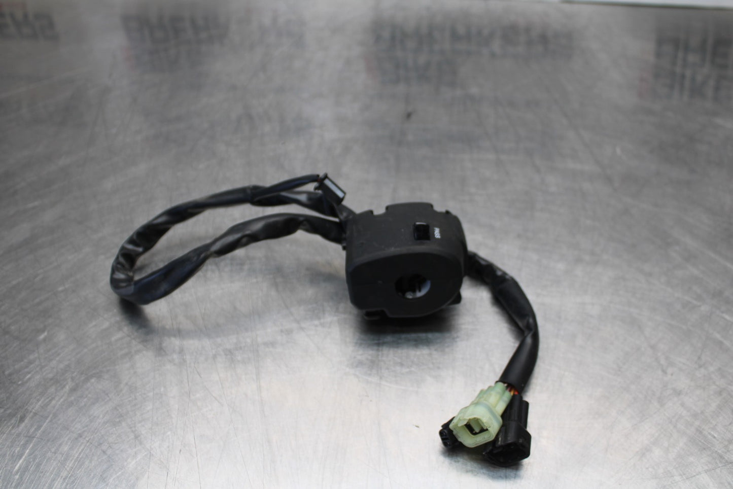 21-23 KAWASAKI NINJA ZX6R LEFT CLIP ON HANDLE HORN SIGNALS SWITCH SWITCHES BB179