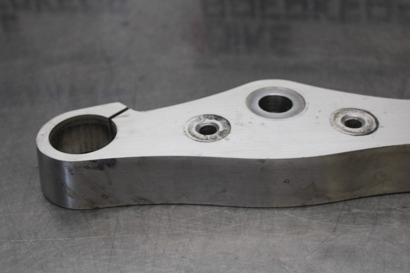 08 KAWASAKI VULCAN 900 FORKS UPPER TRIPLE TREE CLAMP BB184