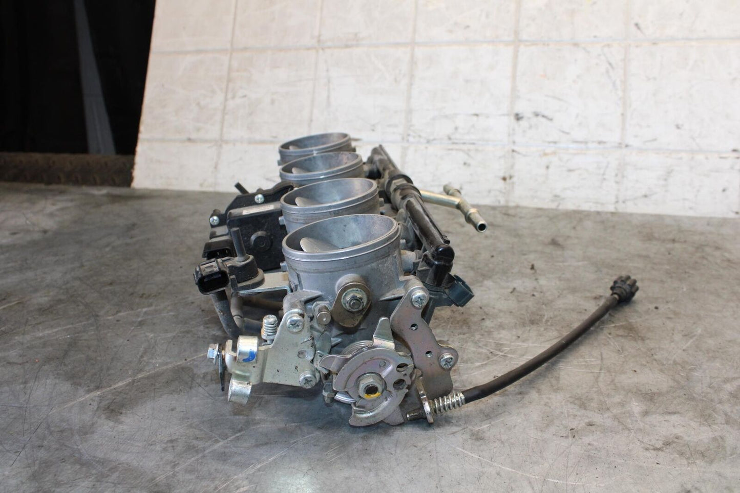 09-12 KAWASAKI NINJA ZX6R MAIN FUEL INJECTORS / THROTTLE BODIES BB544