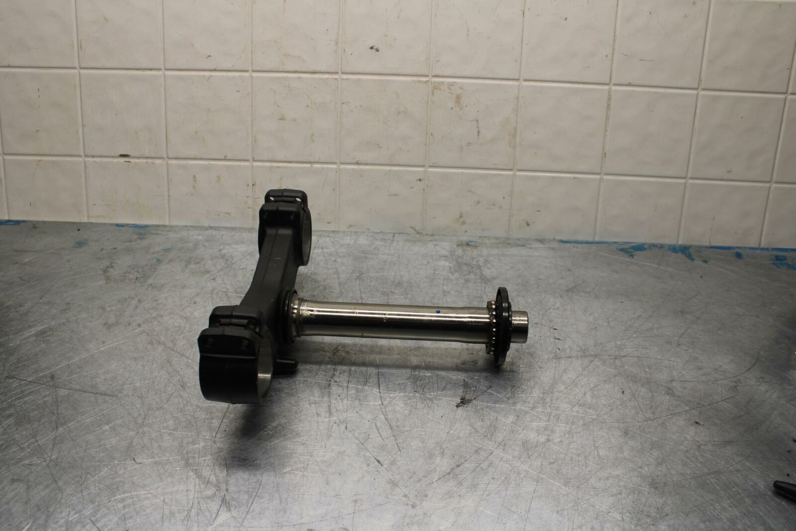 10-13 KAWASAKI Z1000 FRONT FORKS CLAMP LOWER TRIPLE TREE STEM BB421