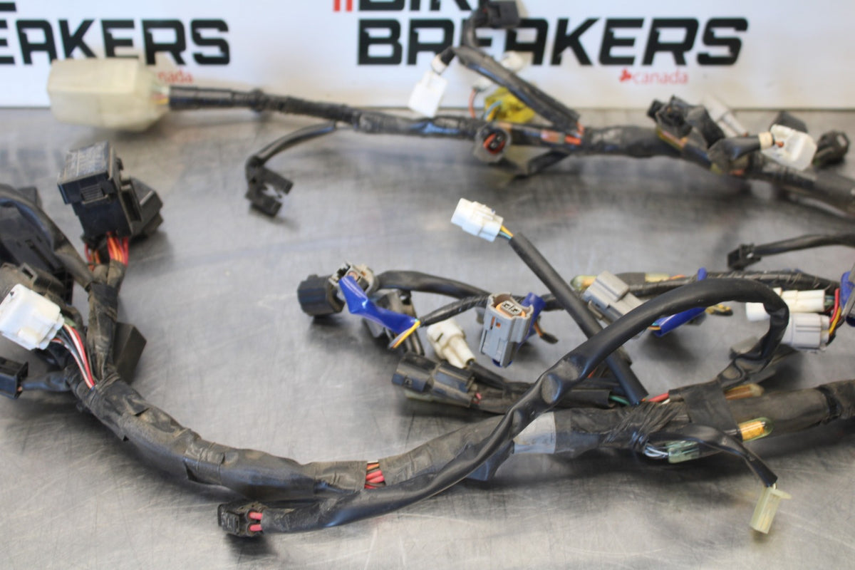 18 SUZUKI GSXR750 MAIN ENGINE WIRING HARNESS MOTOR WIRE LOOM BB891