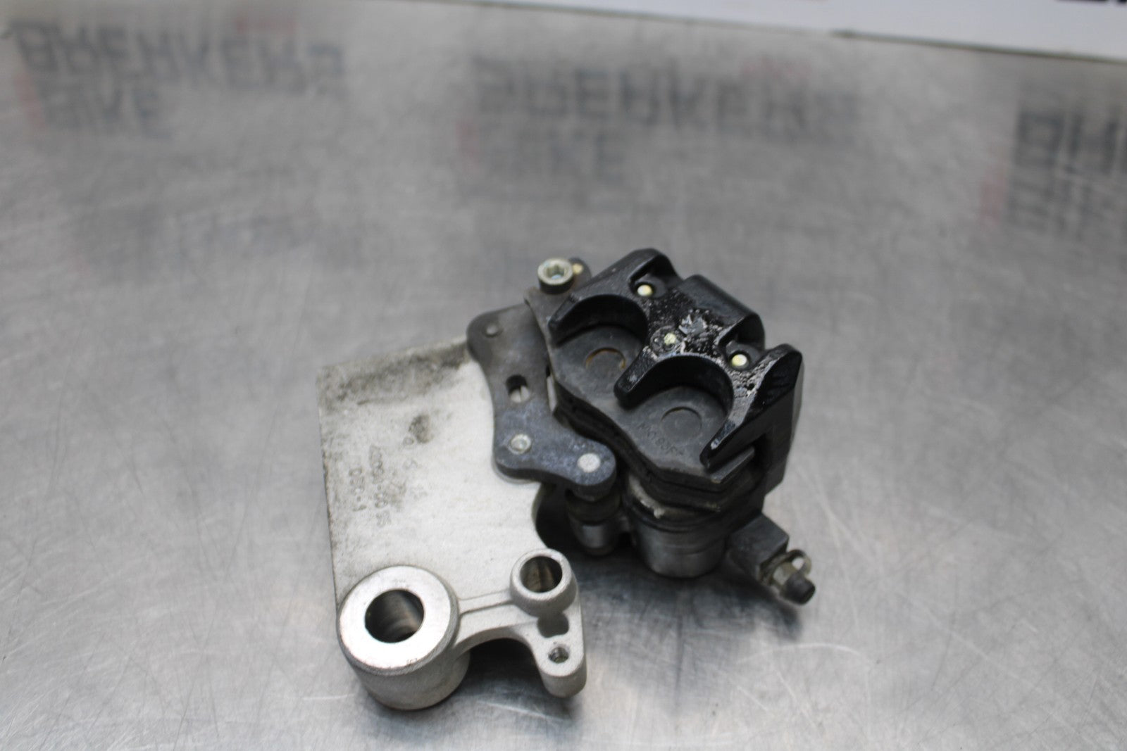 13-17 KAWASAKI NINJA 300 EX300 ABS REAR BACK BRAKE CALIPER W MOUNT BRACKET BB187