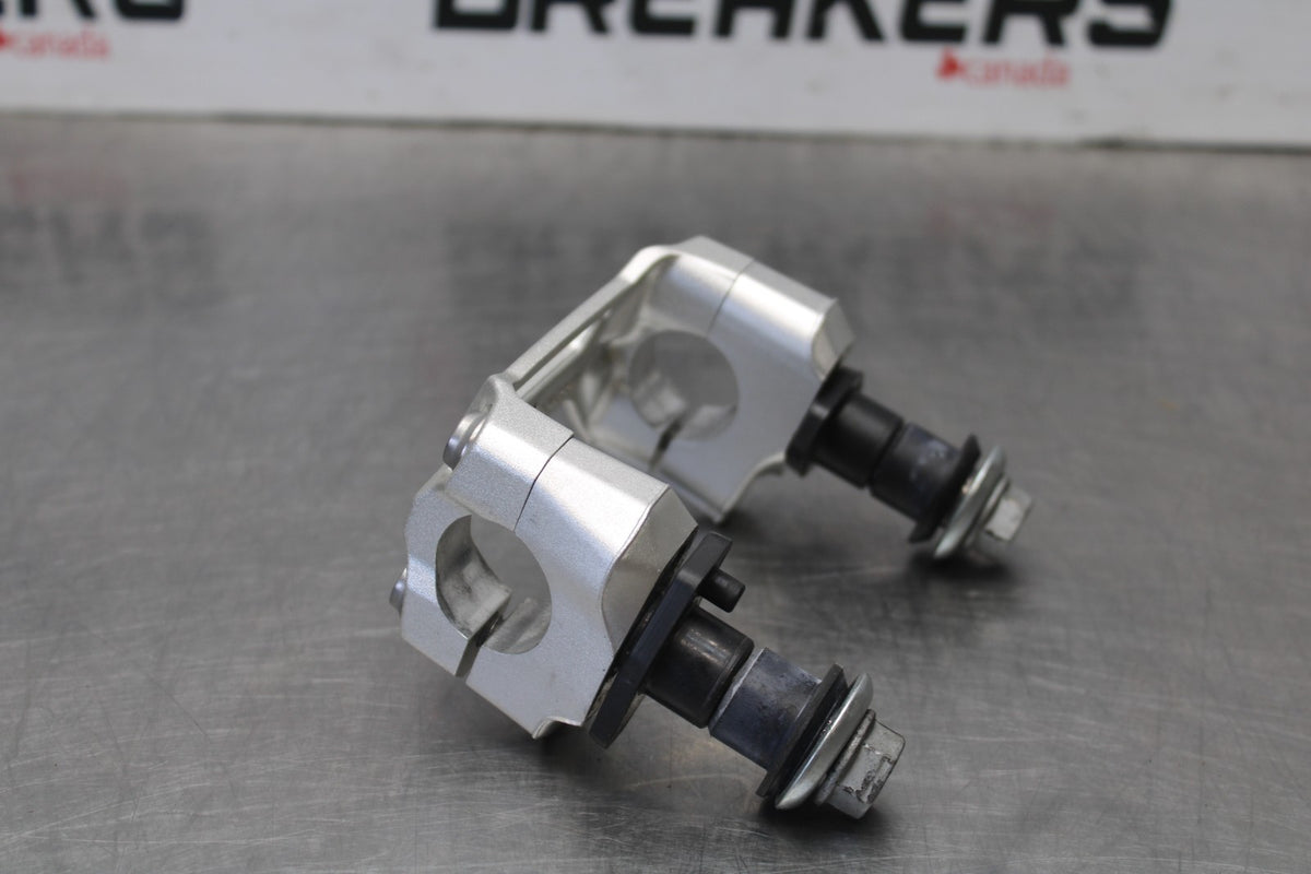 17-20 BMW S1000R HANDLEBAR RISERS BB909