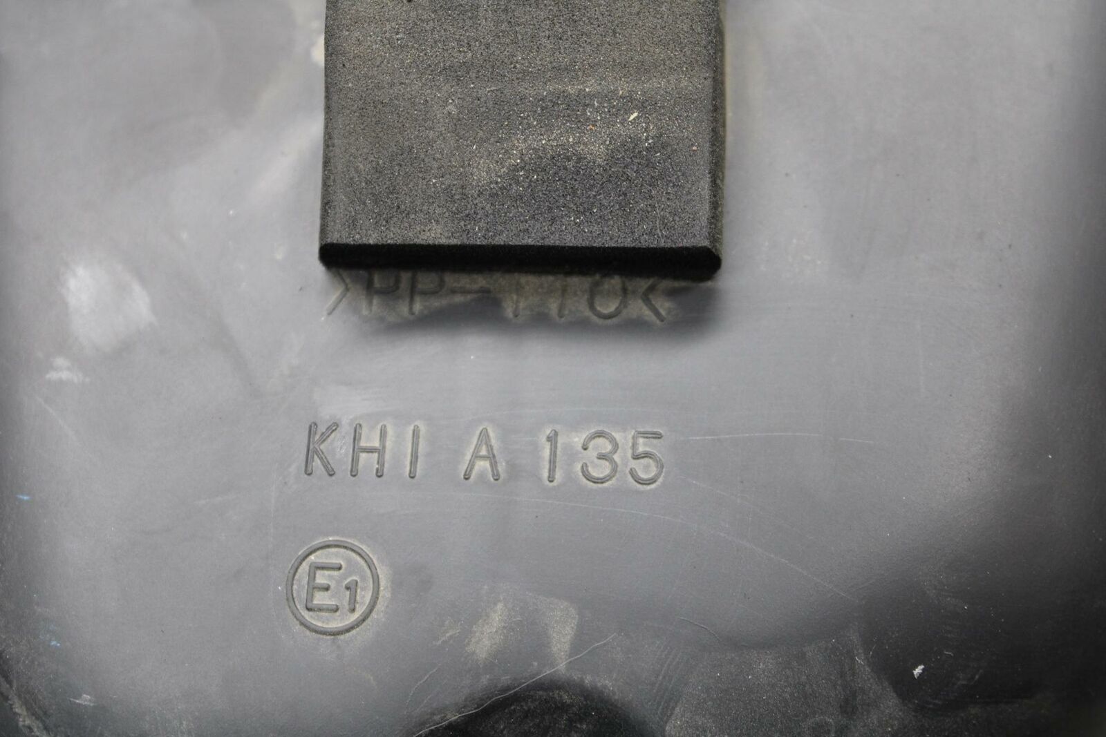 07-09 KAWASAKI VERSYS 650 AIRBOX AIR INTAKE FILTER BOX BB206