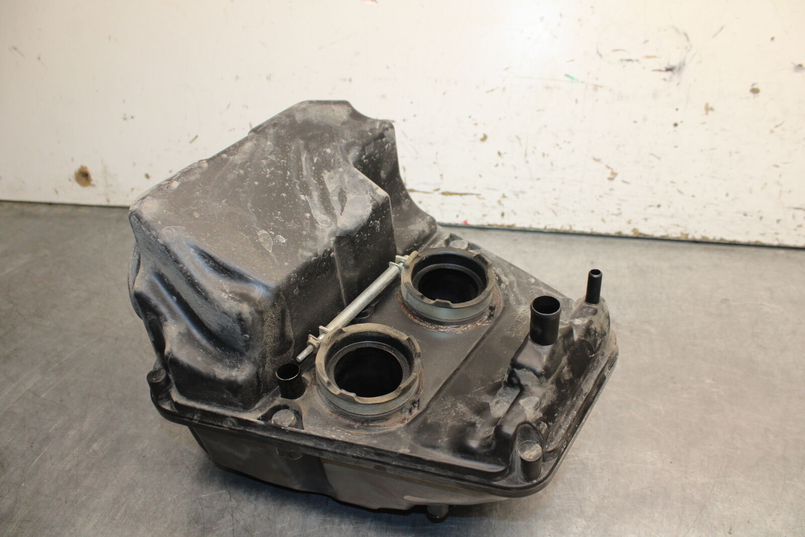 16-17 KAWASAKI VULCAN S 650 EN650 ABS AIRBOX AIR INTAKE FILTER BOX BB731