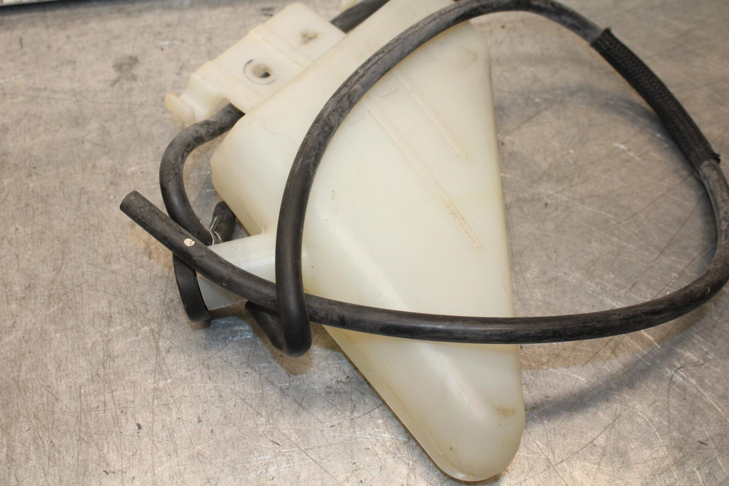 08-10 SUZUKI GSXR 600 750 COOLANT WATER TANK RESERVOIR BOTTLE BB101