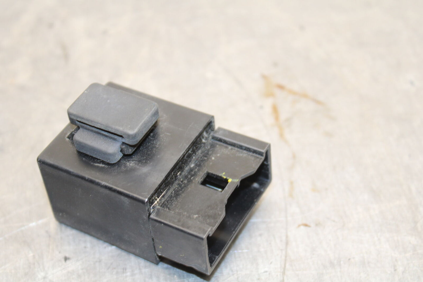 08-09 YAMAHA YZF R6S RELAY ASSEMBLY BOX BB115