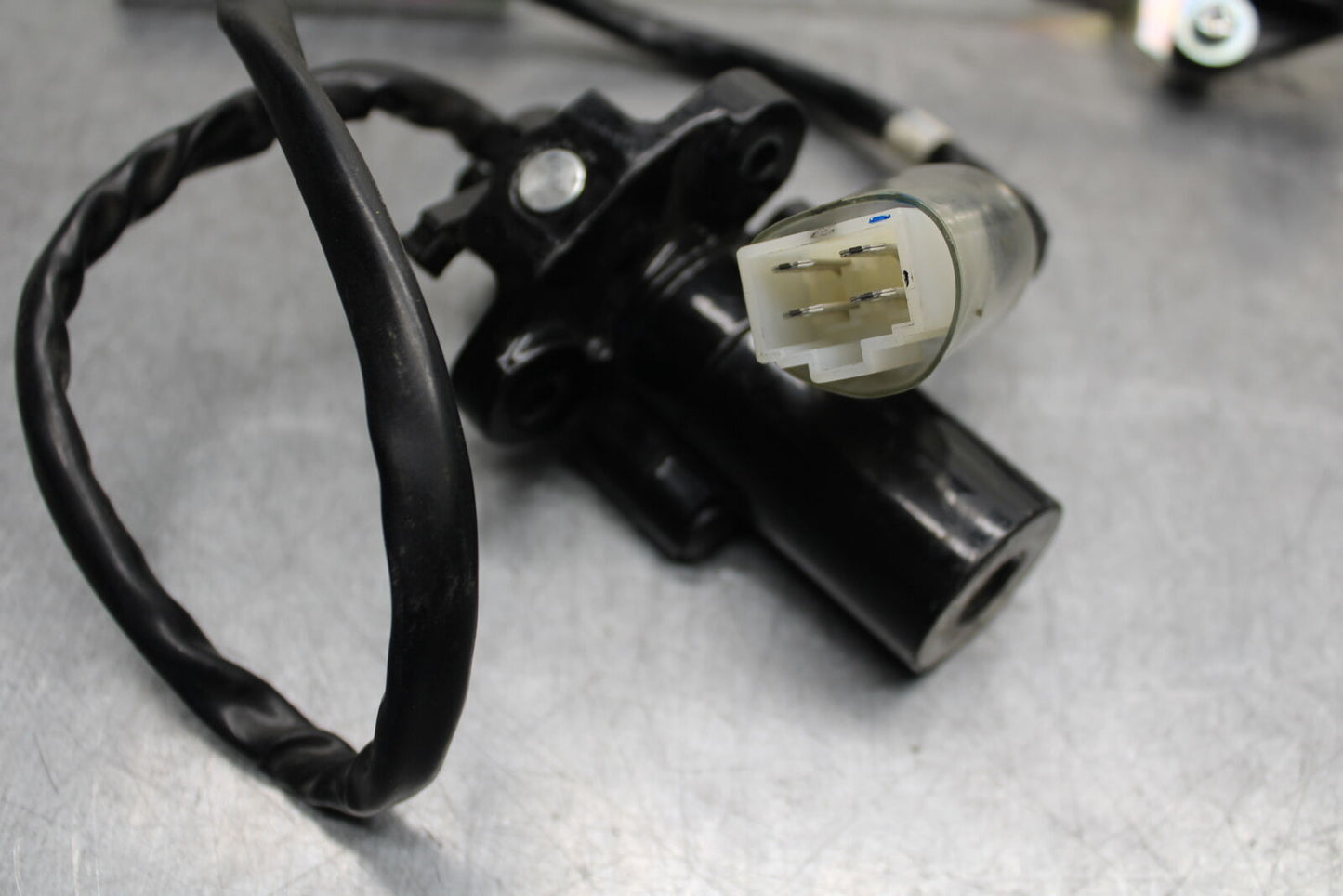 15-17 YAMAHA YZF R3 IGNITION LOCK SET AND SEAT LOCK BB651