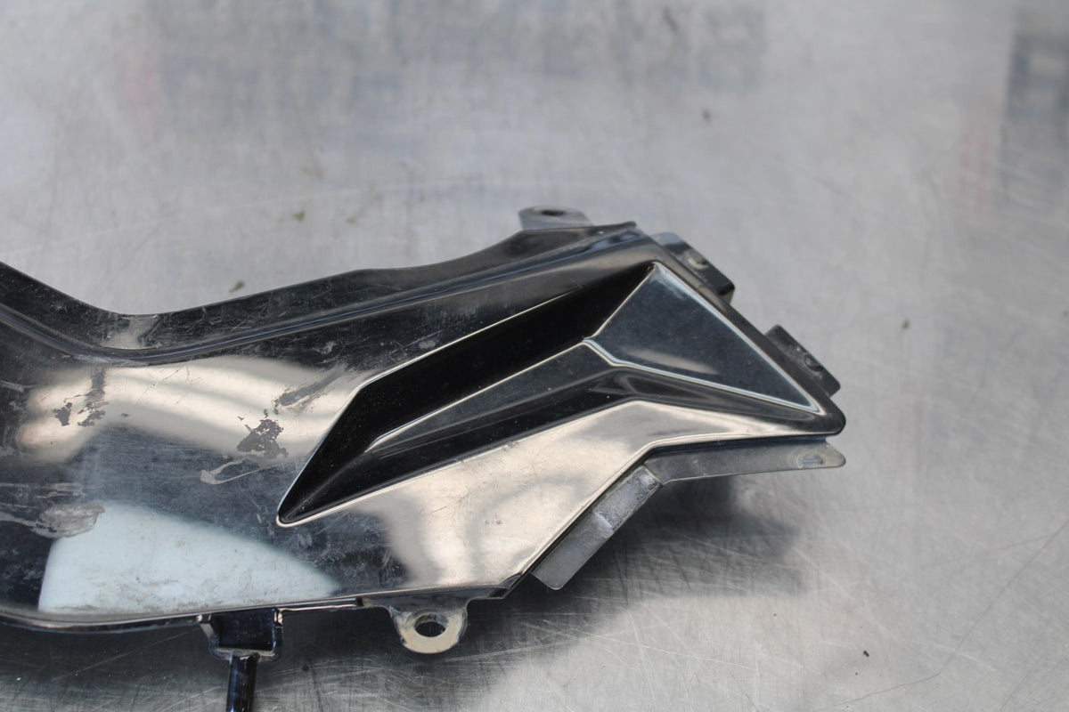 13-17 KAWASAKI NINJA 300 EX300 CENTER BACK TAIL FAIRING COVER TRIM COWL BB189