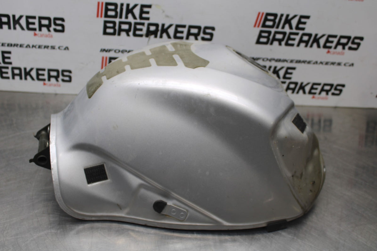 06-07 SUZUKI GSXR600 GAS TANK FUEL CELL PETROL RESERVOIR NO KEY BB792-B