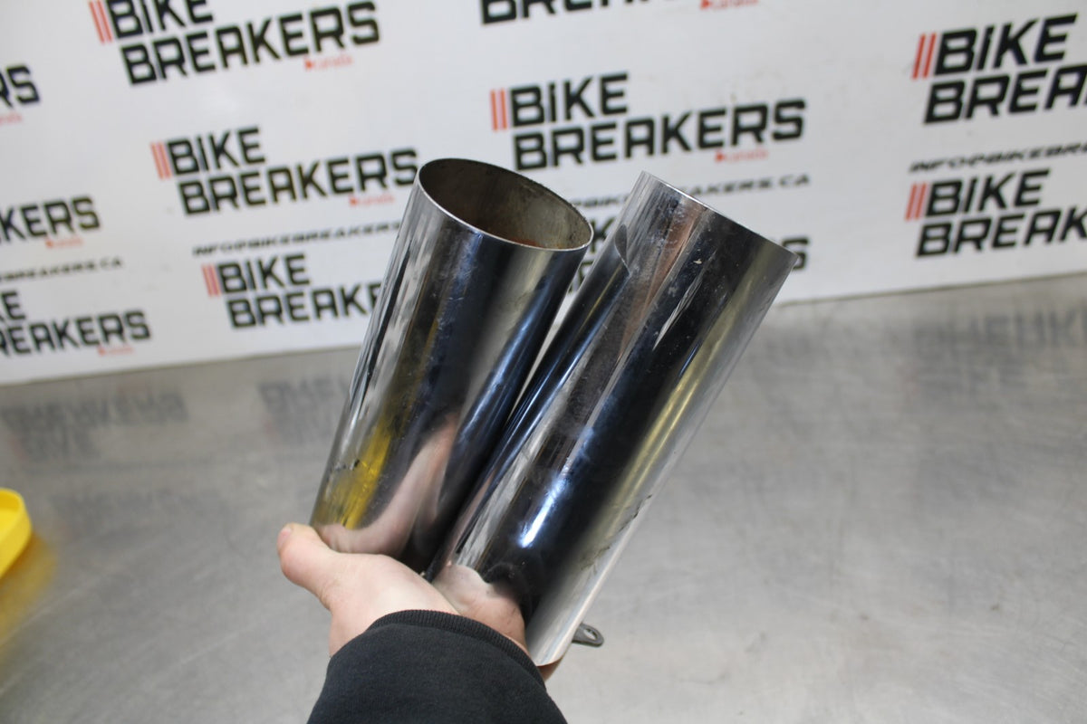 02 KAWASAKI VULCAN 800 VN800B CLASSIC FORK LOWER COVERS BOTTOM GUARDS BB862