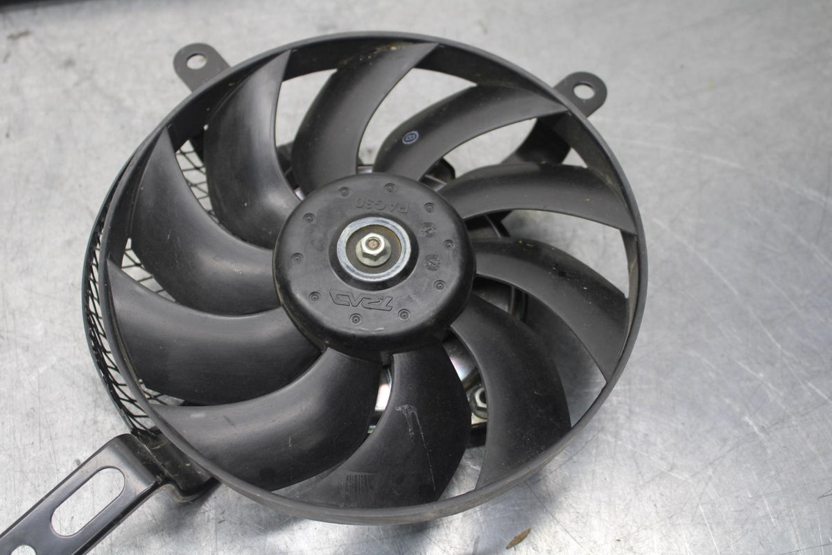 18 SUZUKI GSXR750 ENGINE RADIATOR COOLING FAN 17800-14J01 BB80