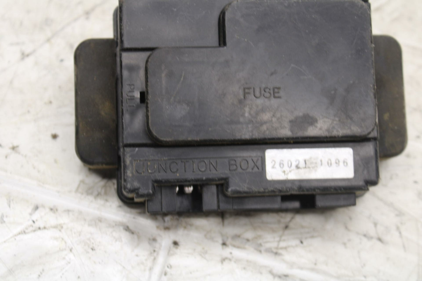 01 KAWASAKI NINJA ZX6R FUSE BOX BB25