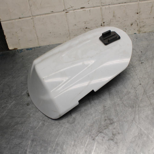 08-10 SUZUKI GSXR750 BACK SEAT SOLO COWL FAIRING COVER 45550-37H00-YPA bb476