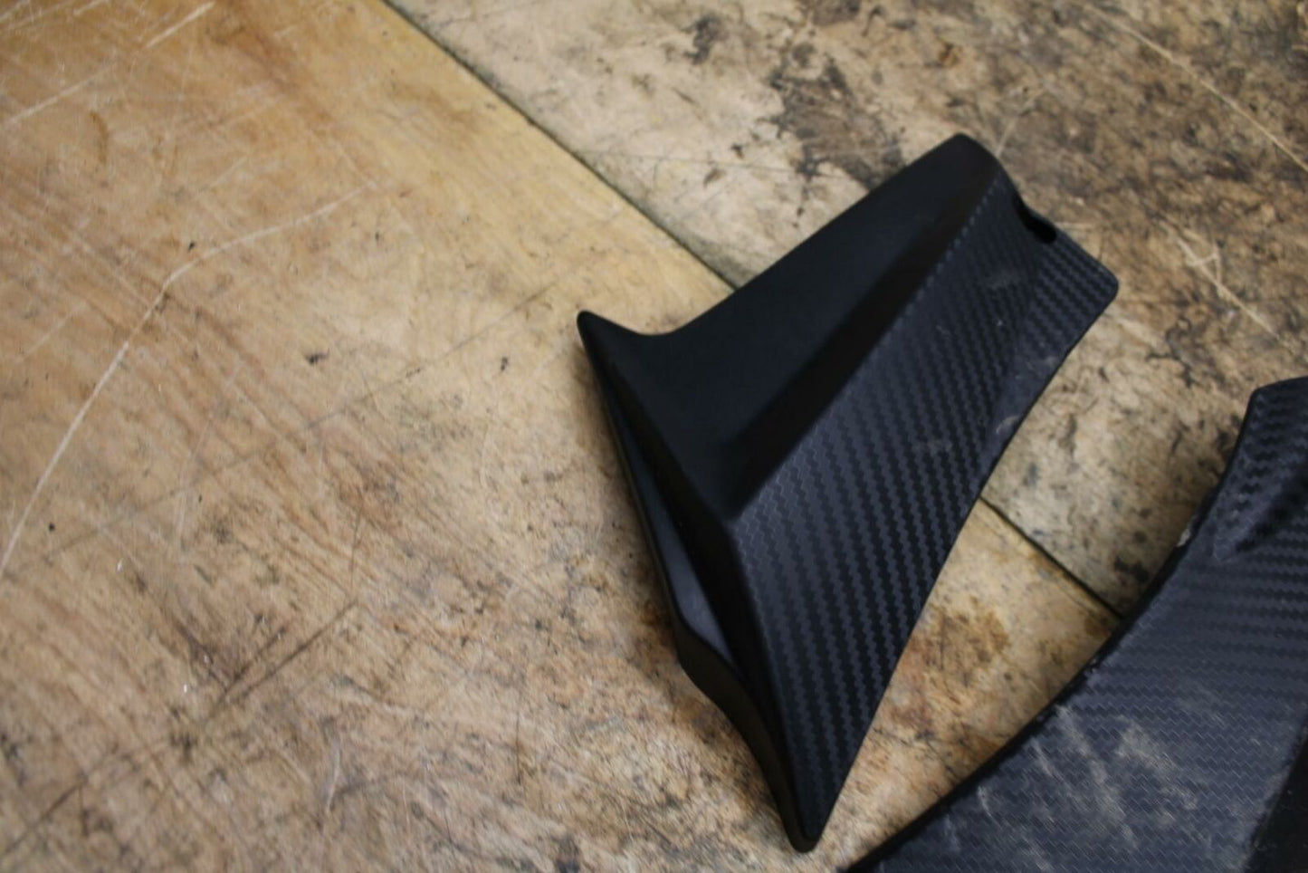 11-21 SUZUKI GSXR600 RIGHT LEFT FRAME MID SIDE COVERS COWLS PANELS TRIM BB346