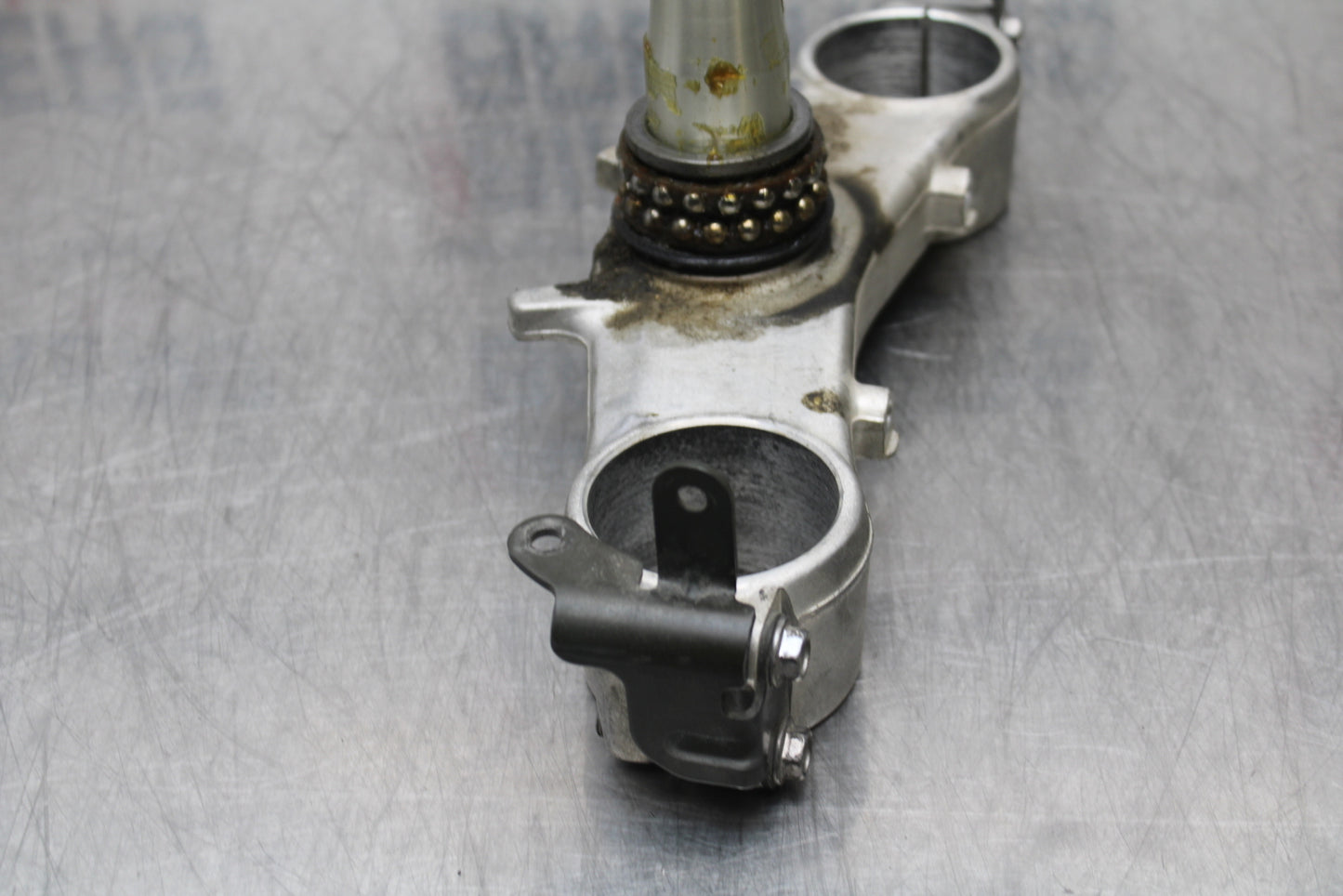 04-05 KAWASAKI NINJA ZX10R FRONT FORKS CLAMP LOWER TRIPLE TREE STEM BB163