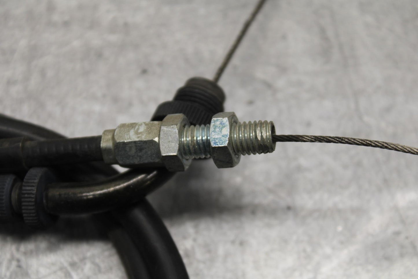 01-03 SUZUKI GSXR600 THROTTLE CABLES LINES BB633