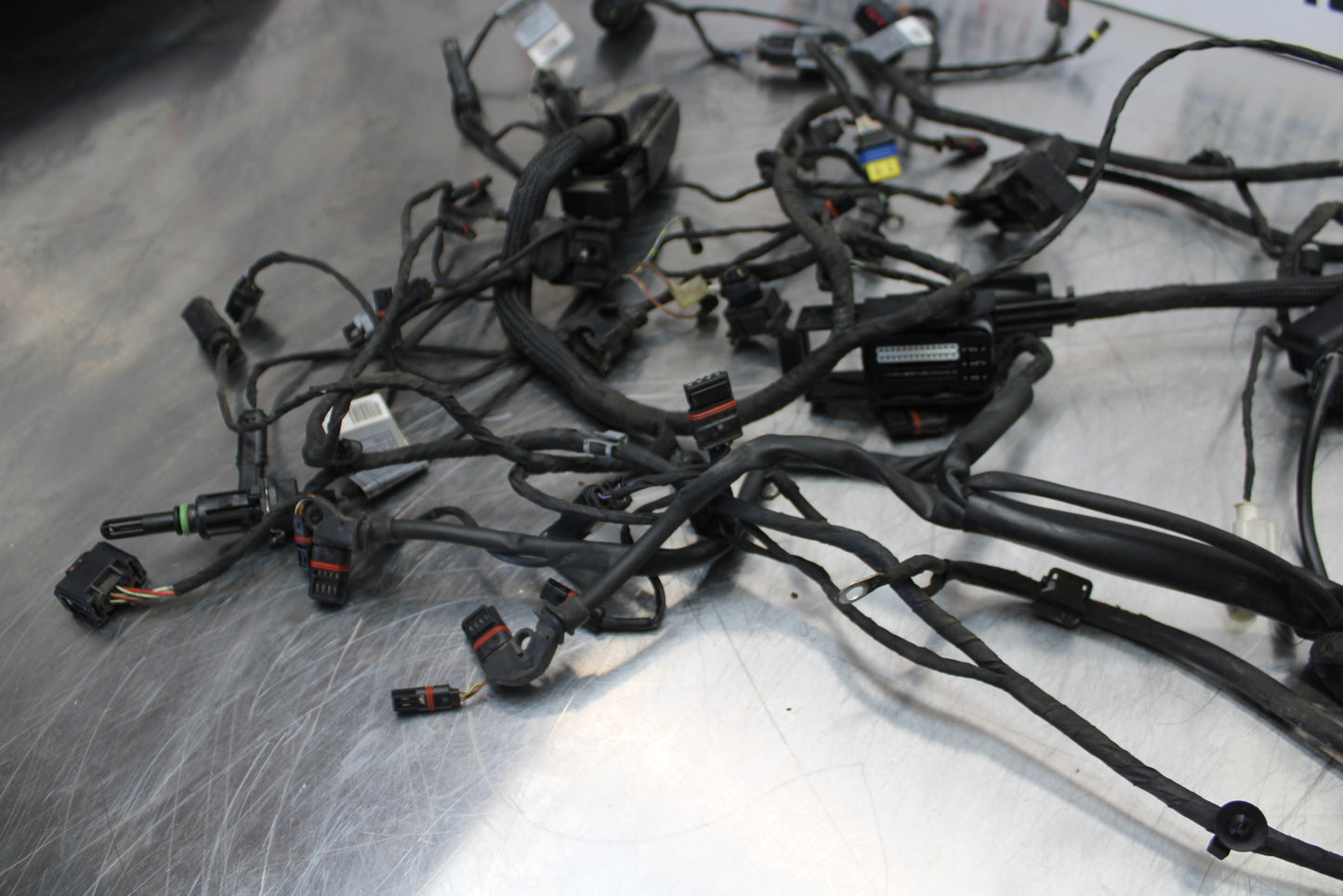 06-12 BMW F800ST MAIN ENGINE WIRING HARNESS MOTOR WIRE LOOM BB144