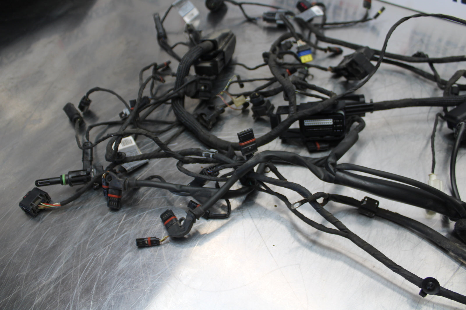 06-12 BMW F800ST MAIN ENGINE WIRING HARNESS MOTOR WIRE LOOM BB144