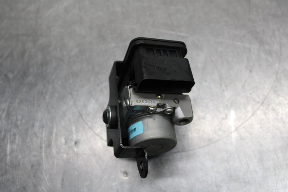 13-17 KAWASAKI NINJA 300 ABS PUMP UNIT MODULE BB128