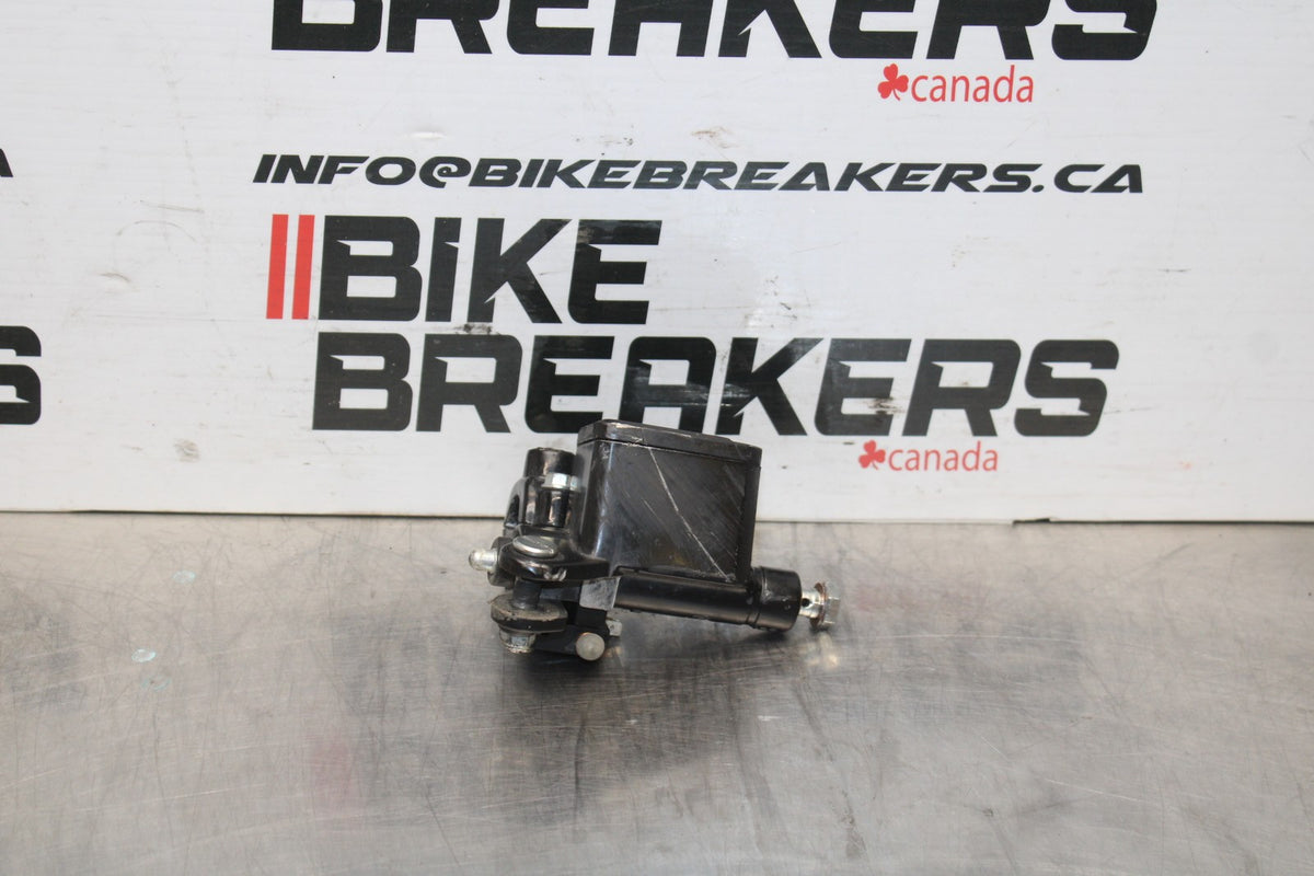 13-16 KTM 390 DUKE FRONT BRAKE MASTER CYLINDER BB815