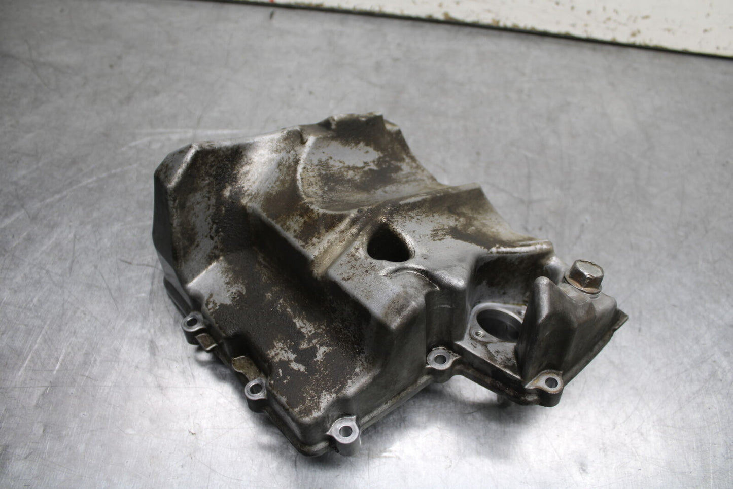 06 YAMAHA YZF R6 ENGINE MOTOR BOTTOM OIL PAN COVER BB716