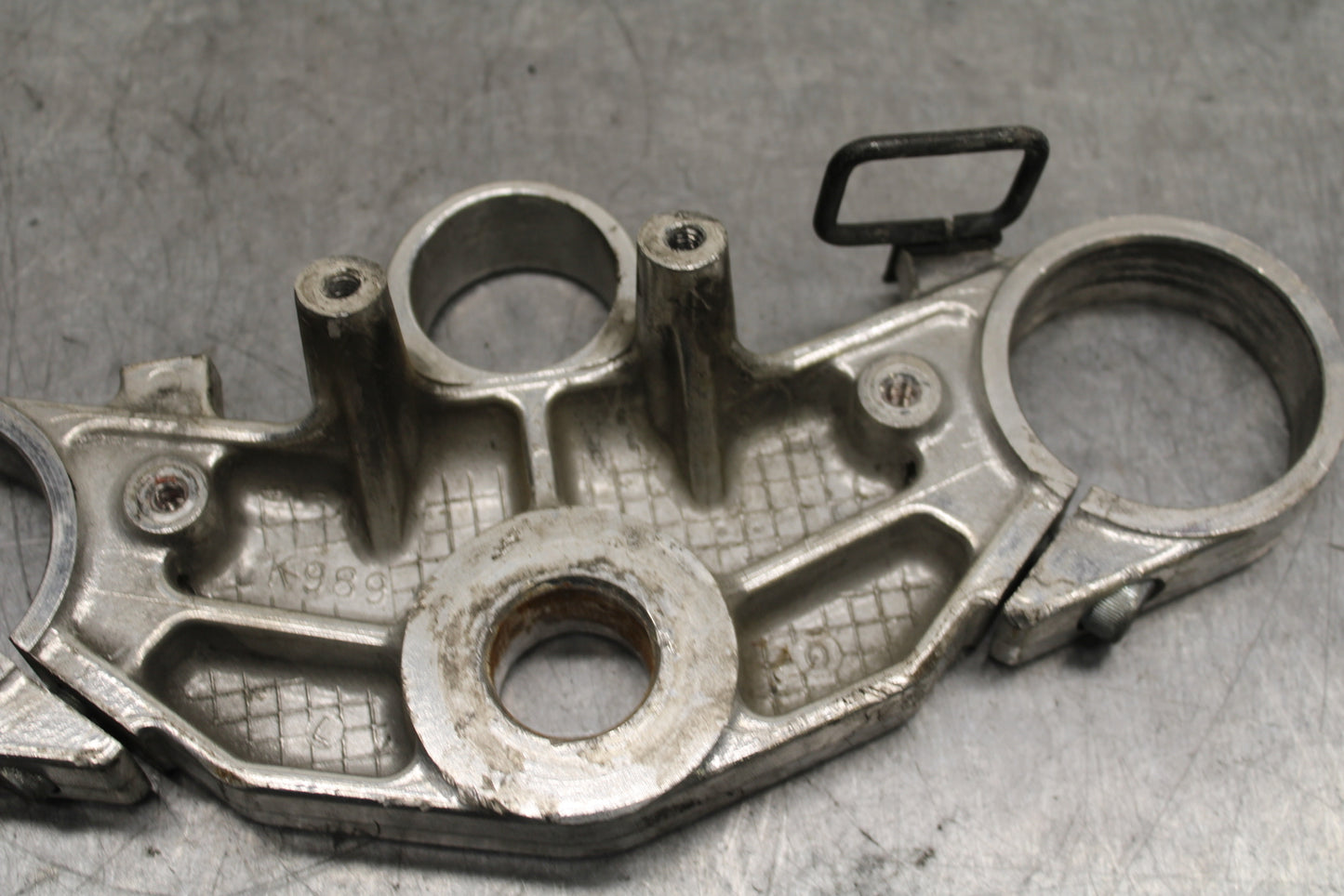 93-94 KAWASAKI NINJA ZX7R FORKS UPPER TRIPLE TREE CLAMP BB122