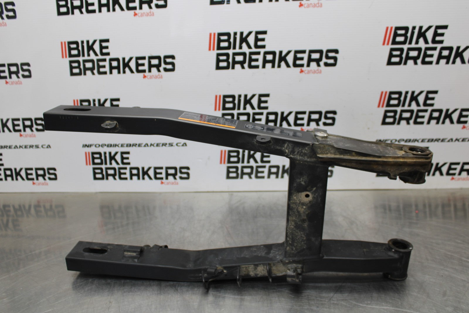 18-23 KAWASAKI NINJA 400 EX400 ABS REAR SWINGARM BACK SUSPENSION SWING ARM BB177
